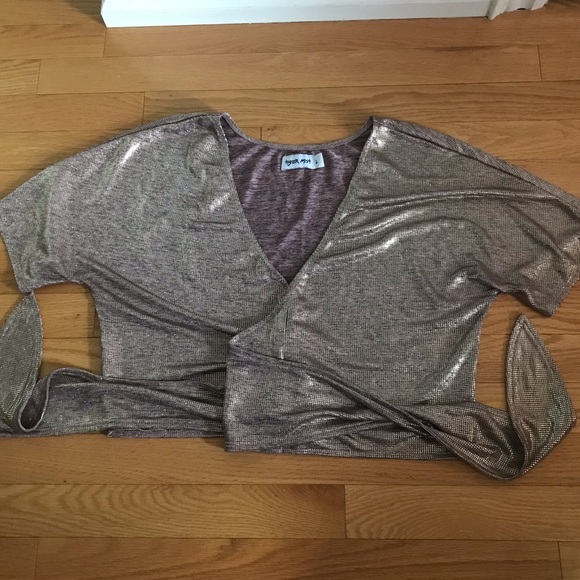 TIGER MIST pink/silver iridescent crop wrap top - Picture 2 of 5